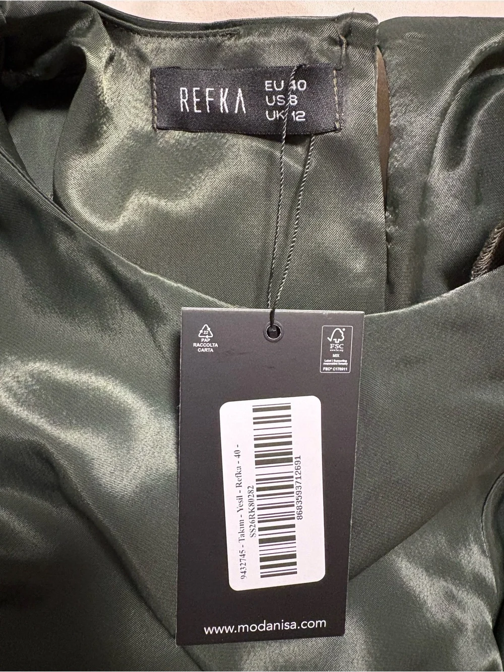 Green Tie-Detail Satin Pantsuit - Picture 3 of 9